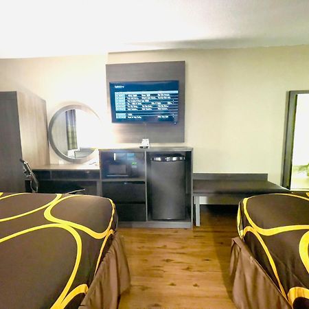 Hotel Super 8 By Wyndham Ithaca Extérieur photo