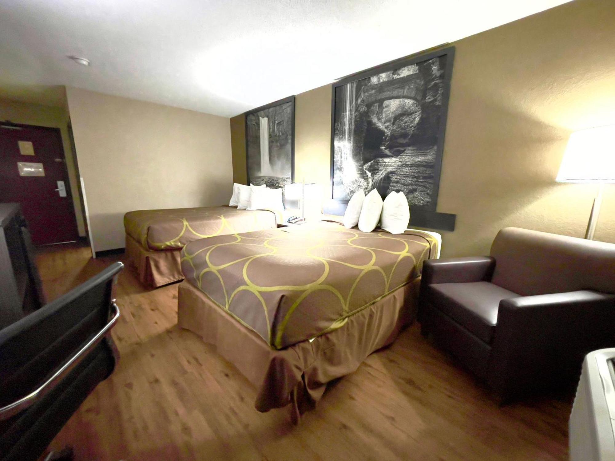 Hotel Super 8 By Wyndham Ithaca Extérieur photo